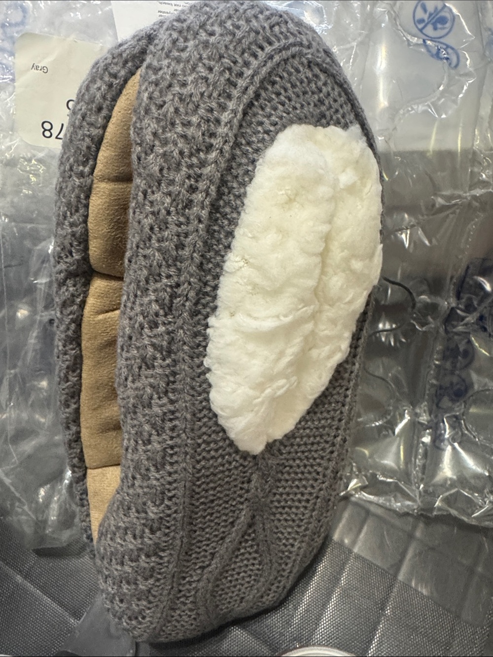 FREE-Mixit Gray Knit Slippers with White Hang Tag